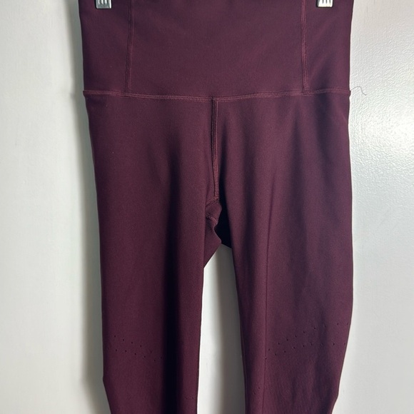 Lululemon Zoned In Tight 27" Cassis Burgundy Size 6 - Picture 4 of 16
